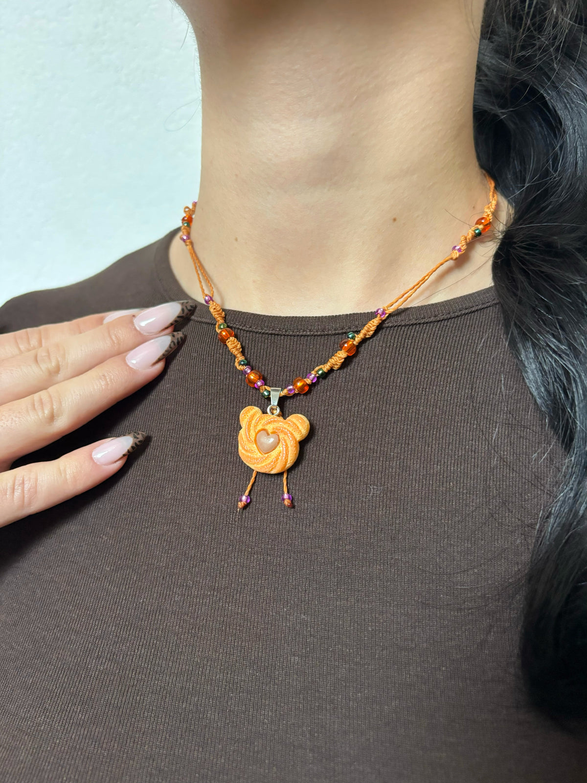 Collier « un dimanche pas comme les autres »